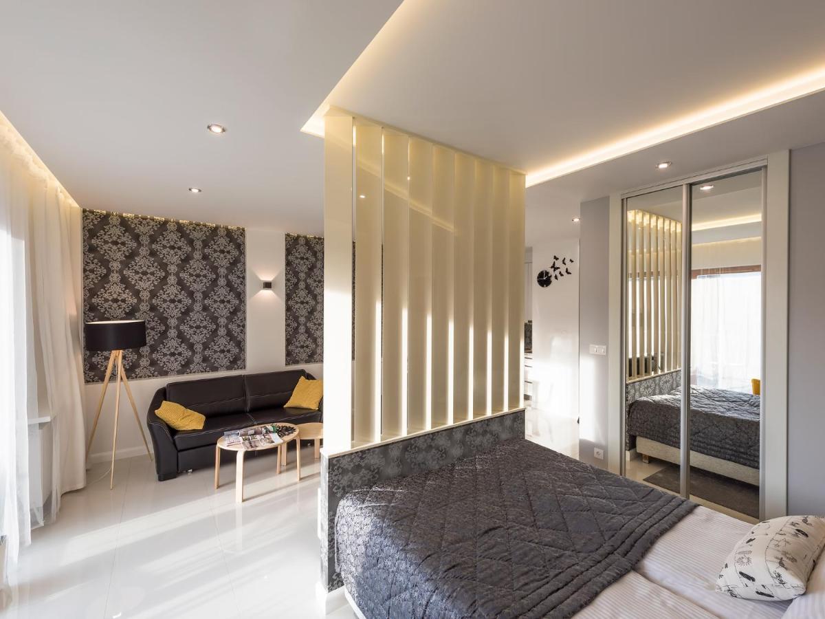 Black Pearl Apartment Krakau Buitenkant foto