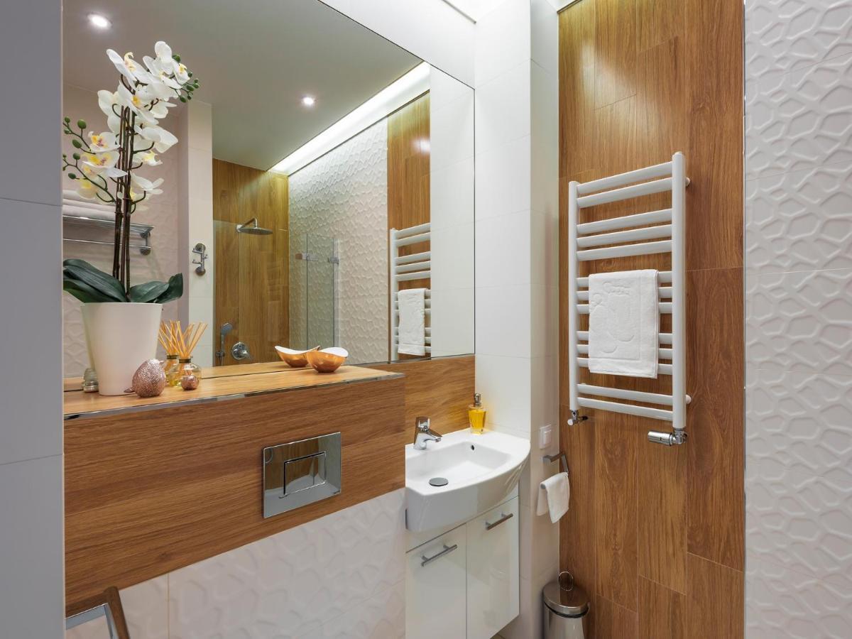 Black Pearl Apartment Krakau Buitenkant foto