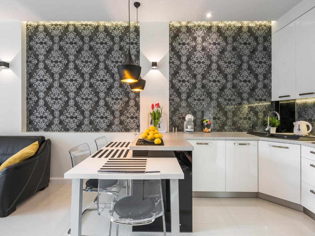 Black Pearl Apartment Krakau Buitenkant foto